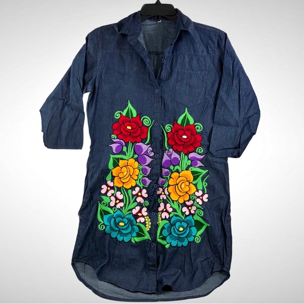 Mexican Women’s Blue Chambray Flowers Embroidered Shirt Sz M Handmade